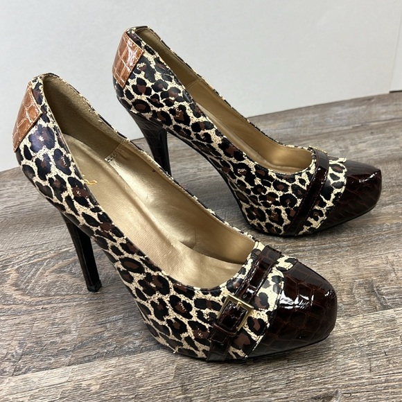 Qupid Women’s Platform Stiletto Heels in Leopard Print/ Patent Leather Size 9 - Picture 3 of 14
